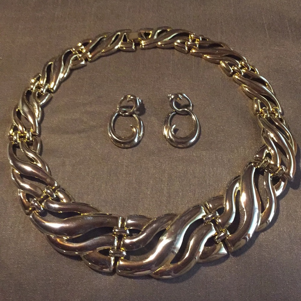 Vintage 80’s Gold Choker and Earrings